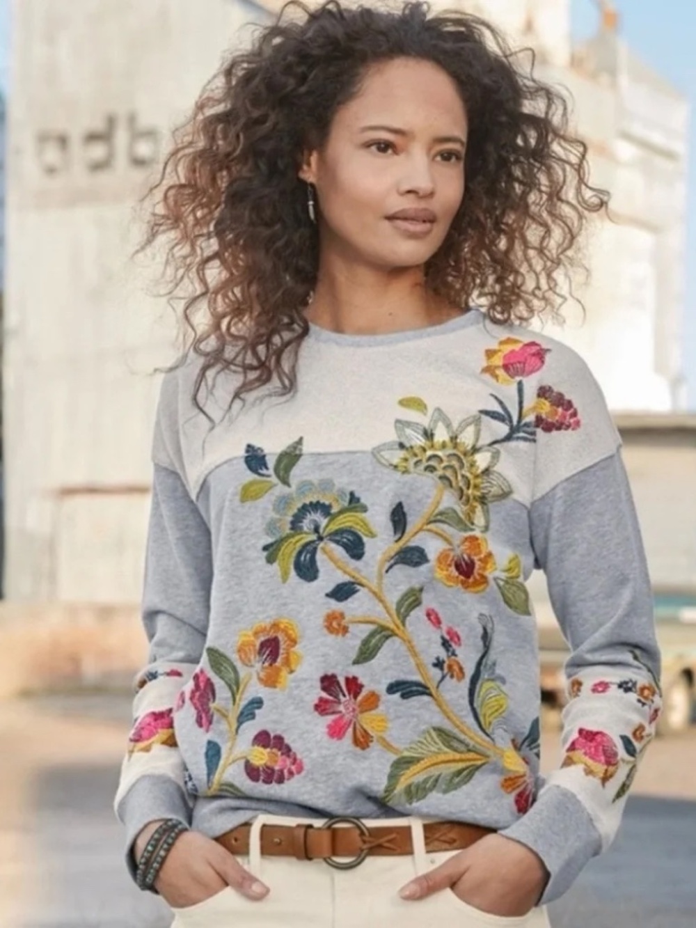 New JOHNNY WAS Vanessa Gray Heather Relaxed Mix Knit Embroidered Sweatshirt